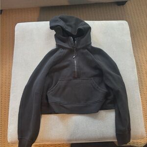 Lululemon quarter zip scuba cropped